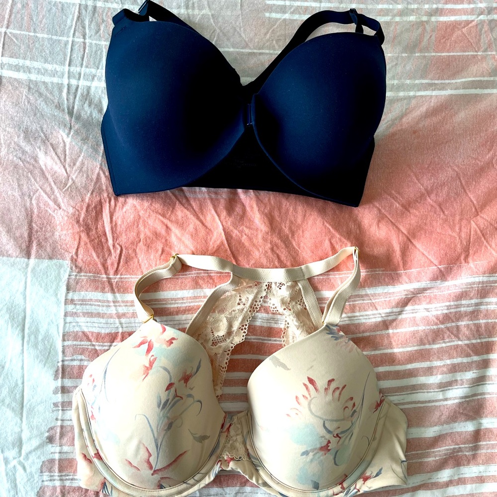 Soma 2 bras. 34DD. Never worn